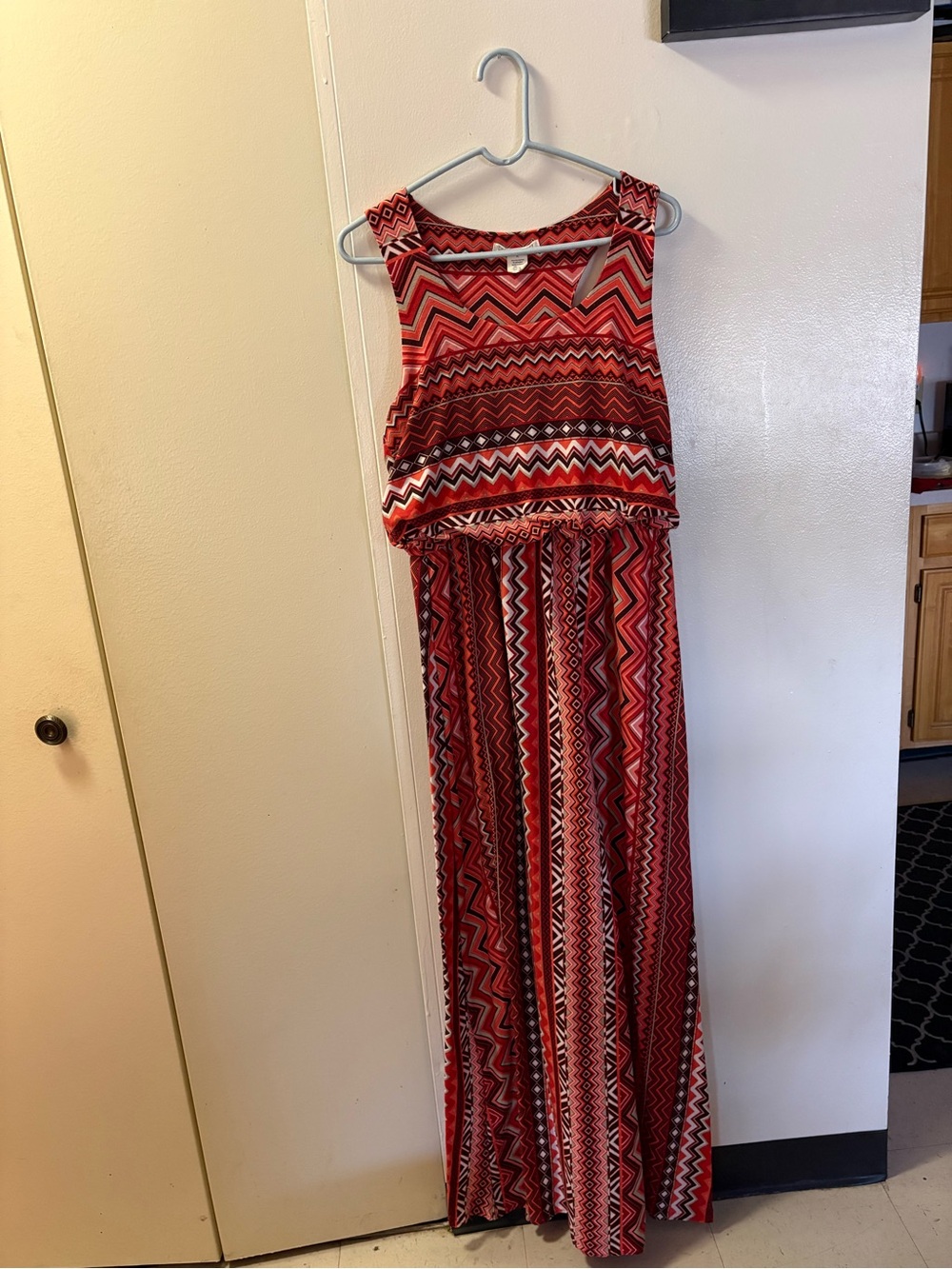 Women's Red Patterned Sleeveless Maxi Dress